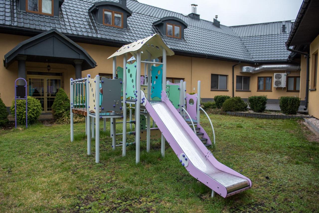 Hotel Paradiso Suchedniów Eksteriør billede