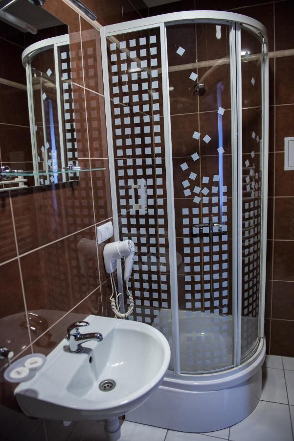 Hotel Paradiso Suchedniów Eksteriør billede