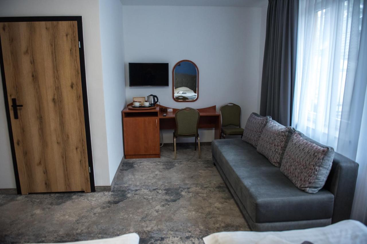 Hotel Paradiso Suchedniów Eksteriør billede