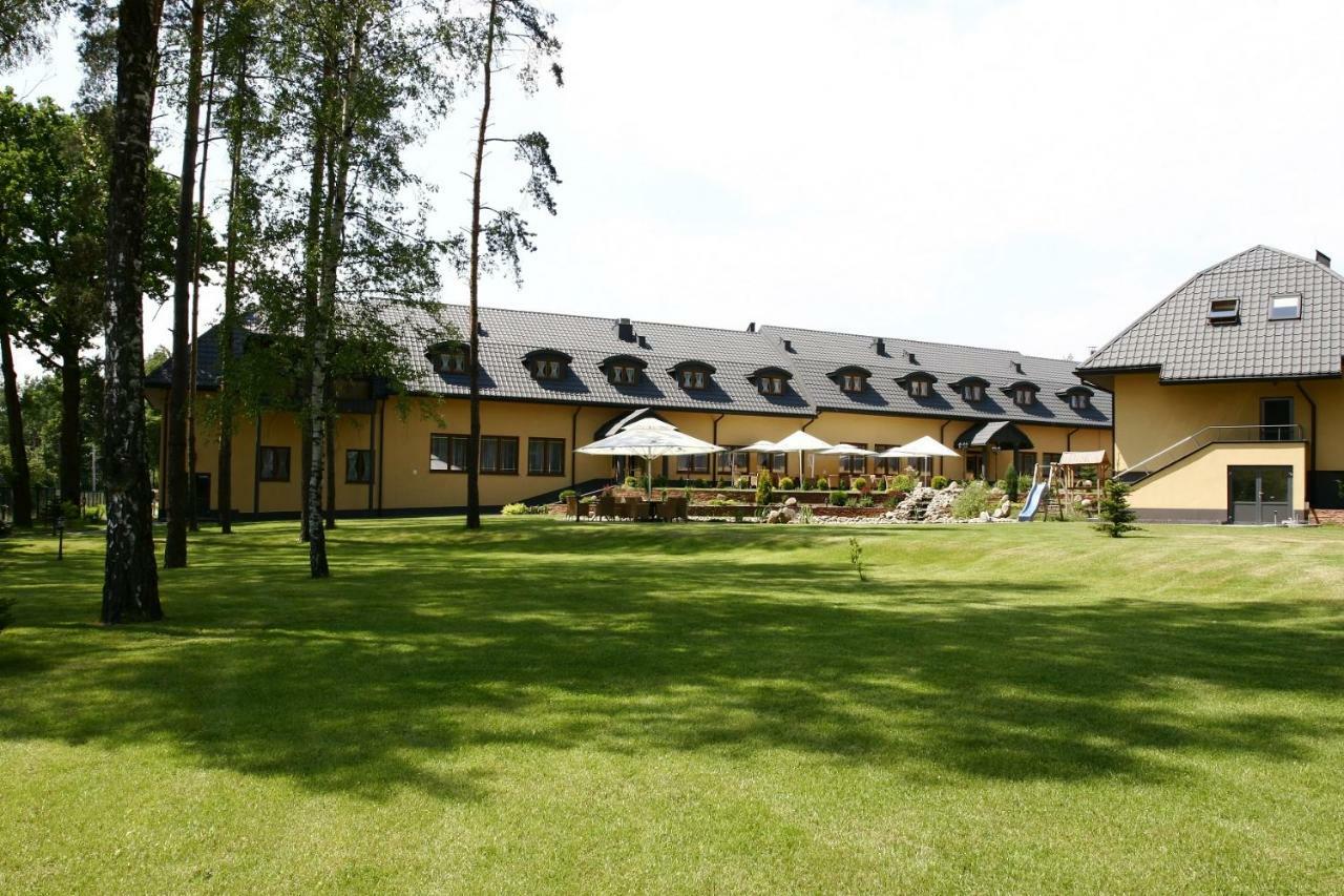 Hotel Paradiso Suchedniów Eksteriør billede